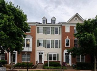 25306 Shipley Ter, Chantilly, VA 20152