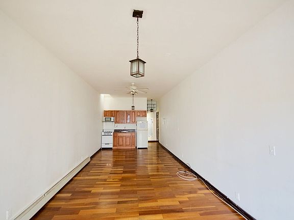 2nd image of 164 Manhattan Ave #D