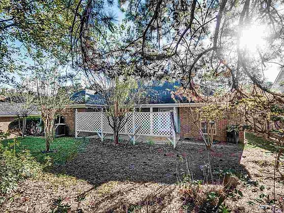 5th image of 3032 E Fairway Dr