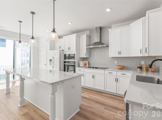 15309 Ballancroft Pkwy, Charlotte, NC 28277