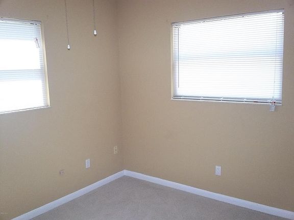 5th image of 1460 Thomas St