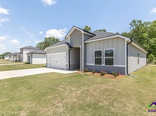 303 Georgian Walk, Byron, GA 31008