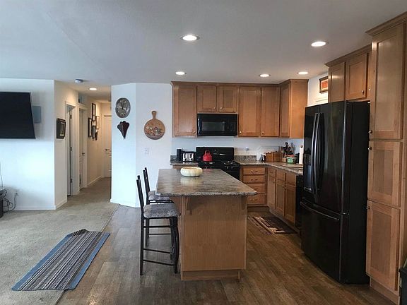 5th image of 298 Sunny Hills Dr