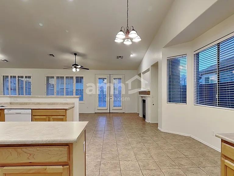 21948 E Camina Plata — Photo 6