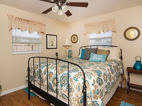 2nd image of 541 Royal Palm Blvd