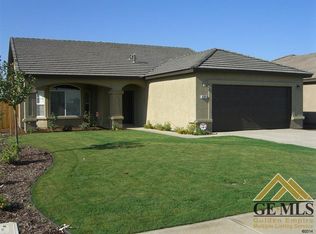 419 Rushcutters Bay Dr, Bakersfield, CA 93307