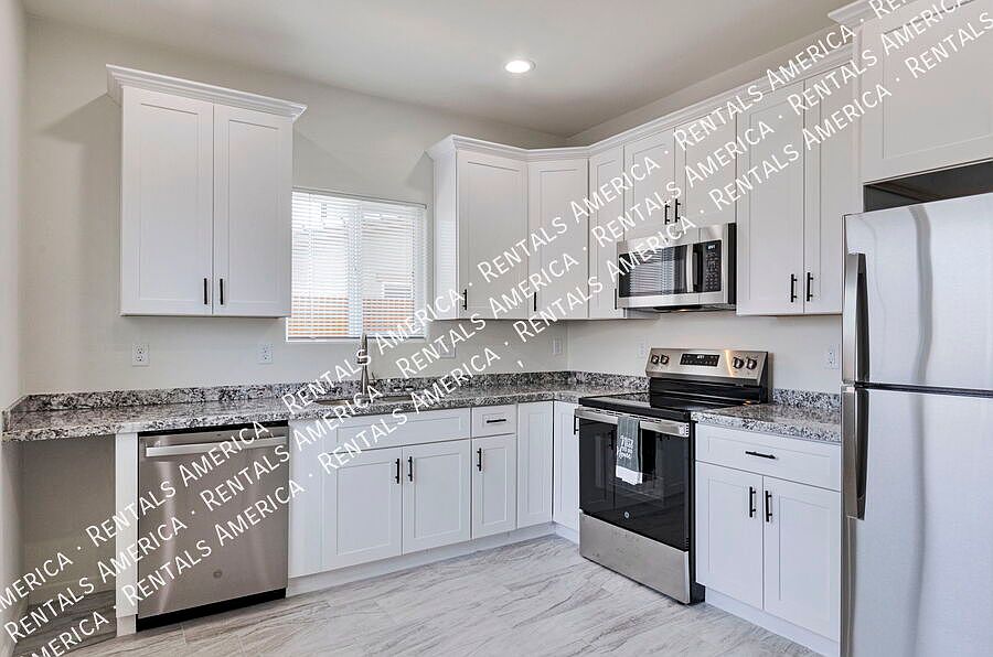 1st image of 3727 N Stone Ave Unit 2