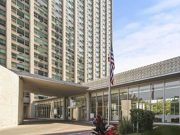 2nd image of 3600 N Lake Shore Dr APT 2404