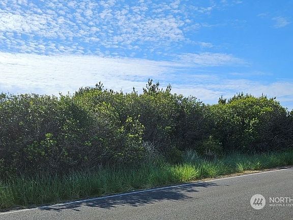 3rd image of 1059 Ocean Shores Boulevard SW