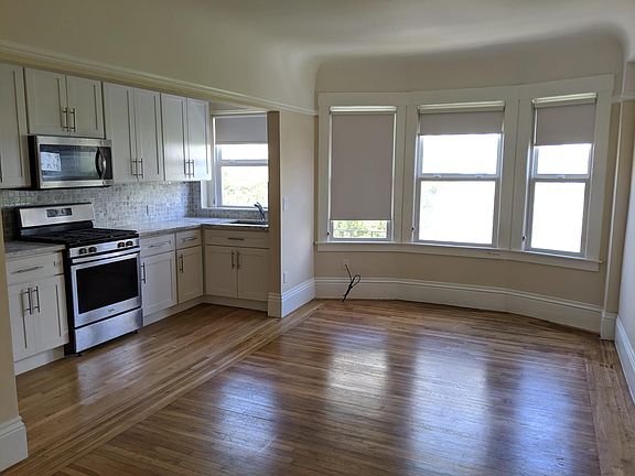 4th image of 565 Ellis St APT 12