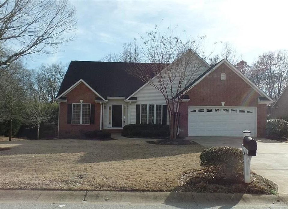 1st image of 112 N River Hills Dr