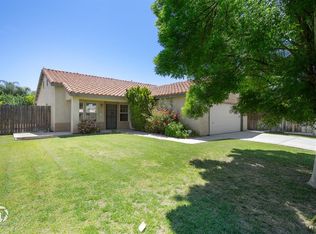 1019 Berkshire Rd, Bakersfield, CA 93307