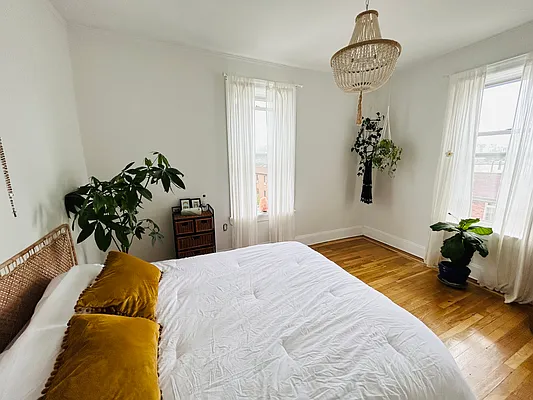 Rented by Brown Harris Stevens | media 9