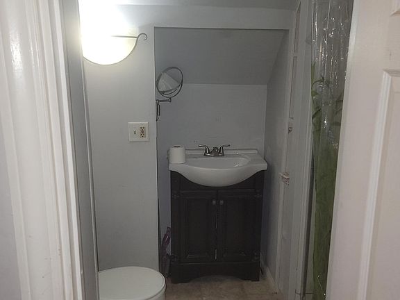 3rd image of 8294 E O Ave