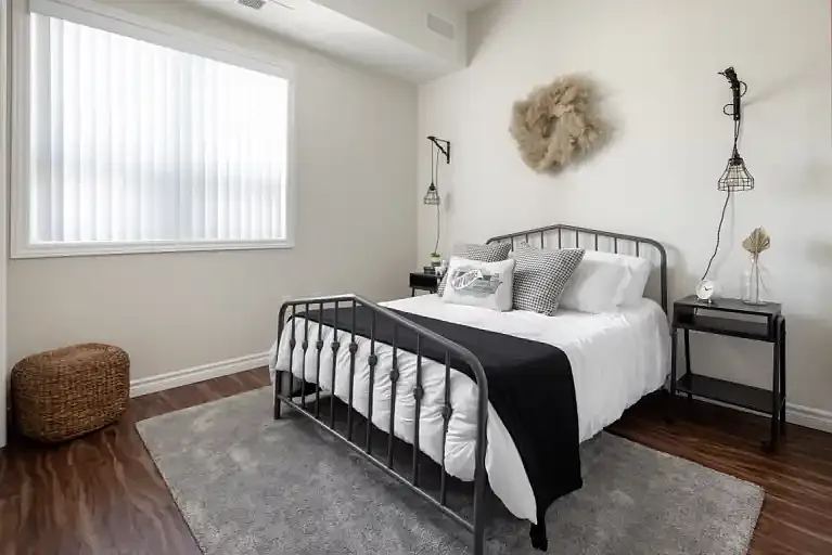 225 Sandwich St N #610 — Photo 8