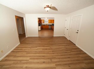 16943 Hanson Dr APT B, Eagle River, AK 99577