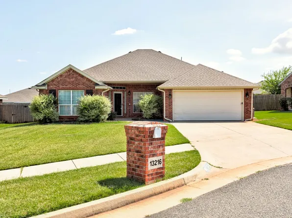 13216 SW 2nd St, Yukon, OK 73099