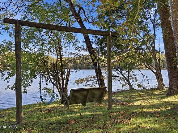 4th image of 761 Toestring Cove Rd