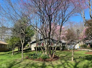 8728 Holliday Dr, Indianapolis, IN 46260