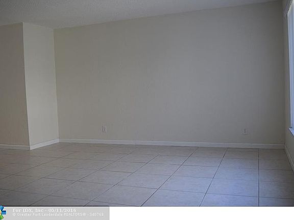 4th image of 510 NE 15th St APT 3