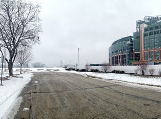 941 Stadium Dr, Green Bay, WI 54304