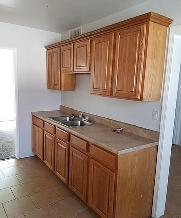 3rd image of 17332 Greenbay Ave