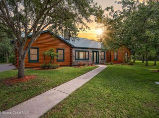 5670 23rd St SW, Vero Beach, FL 32968