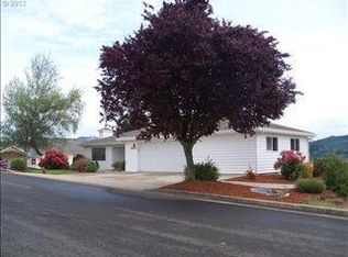 2272 Scardi Blvd, Sutherlin, OR 97479