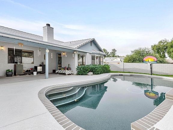 5th image of 3934 E Diamond Cir