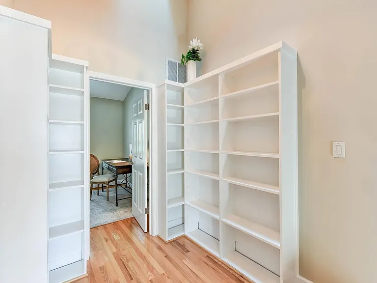 43 Herbert St — Photo 13