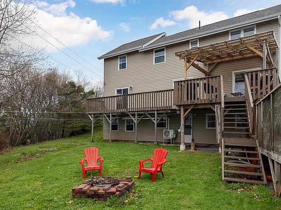 4th image of 52 Thorndale Dr