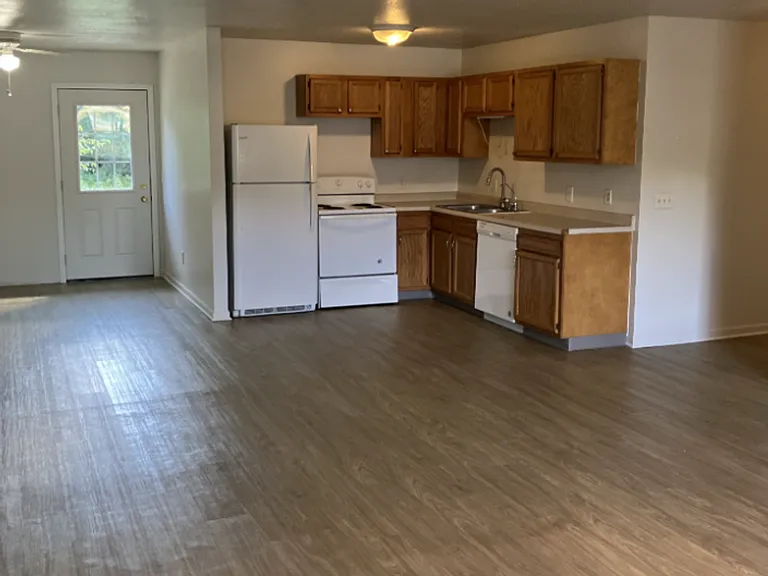 3 Bedroom Home for rent in Des Moines, IA — Photo 4