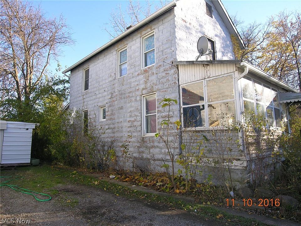 2nd image of 7330 W River Rd S