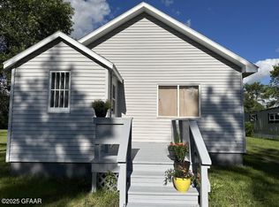 115 Sheyenne St, McVille, ND 58254