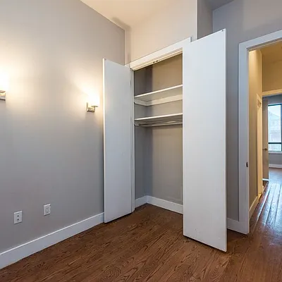 Rented by Nooklyn NYC LLC | media 53