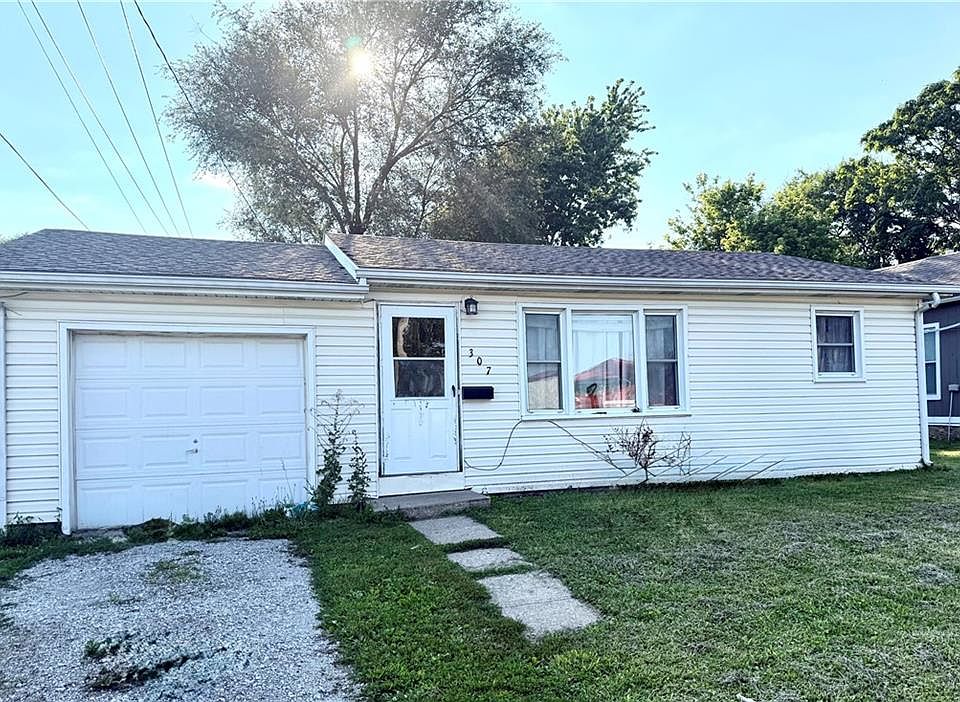 1st image of 307 N Raum St