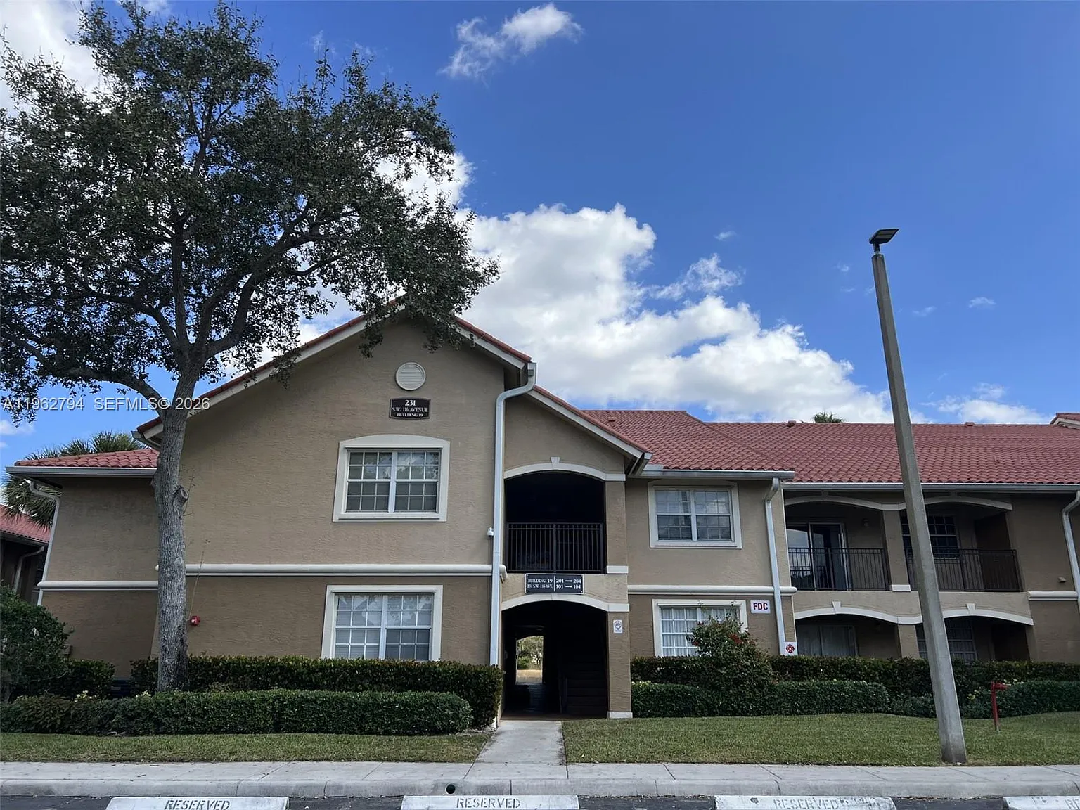 3 bed, 1330 sqft, $2,750 — Photo 4