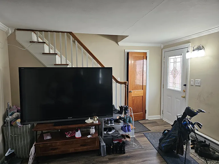 18 Dudley St — Photo 6