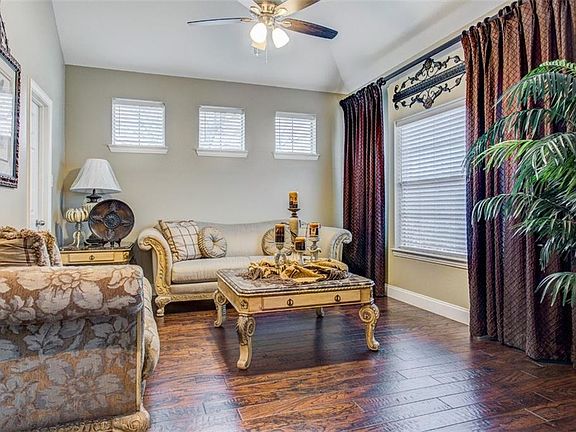 4th image of 1740 White Falls Dr