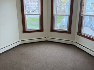 158 Reynolds St #2S, New Bedford, MA 02746