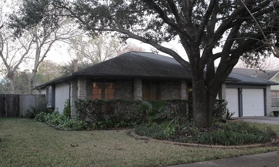 1st image of 2523 Doverglen Dr