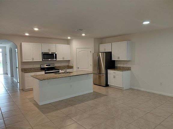 3rd image of 1842 EGRET MEADOWS AVENUE