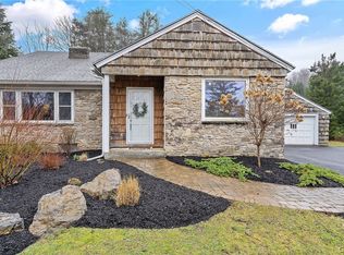 1150 Nottingham Rd, Jamesville, NY 13078