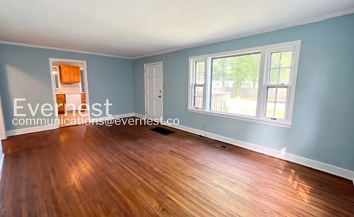 5008 Golfview Dr — Photo 6