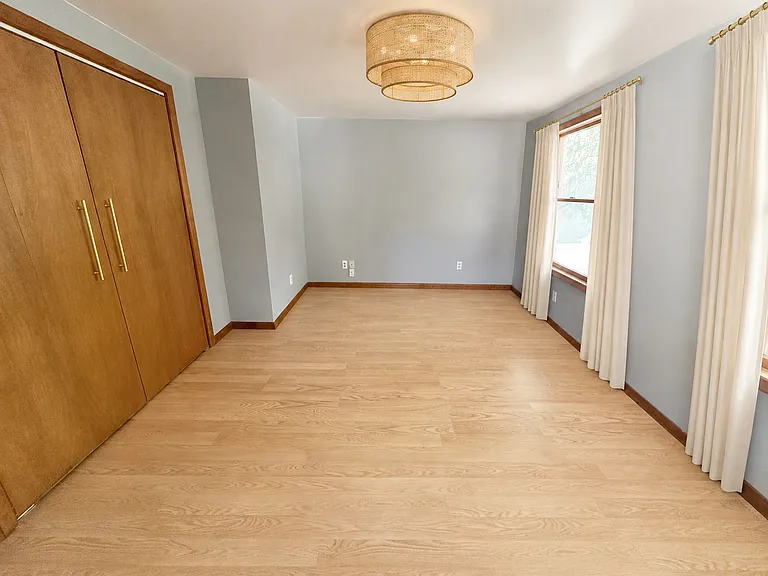27840 Lincoln Rd — Photo 7