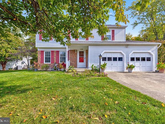 5th image of 128 Briarwood Ct