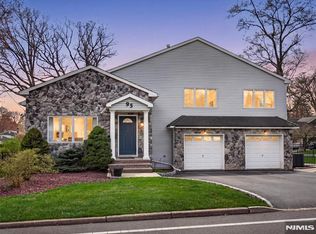 95 Clinton Ave, Hillsdale, NJ 07642