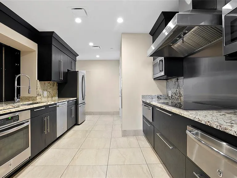 3301 Bayshore Blvd #1609A — Photo 28