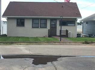 2216 Wolfs Point Dr, Rochester, IN 46975