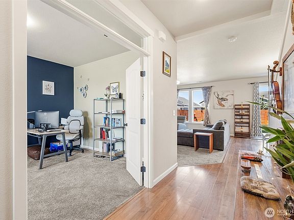 3rd image of 741 K St NE